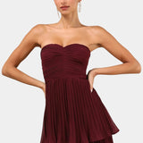 June Vestido de Volantes con Escote Corazón y Silueta en Capas