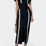 Fabiana Top Elegante con Volantes y Costuras en Contraste