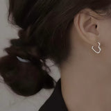 Pendientes Dorados de Acero Inoxidable en Forma de Corazón