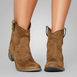 Carlota – Botines atemporales