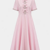 Linda Vestido Midi Acampanado con Lazo de Cristal y Detalles Elegantes