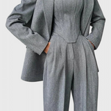 Evena Traje de Pantalón para una Elegancia Confiada