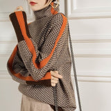 Beatriz | Suéter de cuello alto con rayas contrastantes llamativas