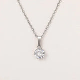 Collar Clásico con Colgante de Zirconia