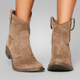 Carlota – Botines atemporales