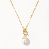 Collana Raffinata con Perla Dorata