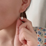 Elegantes Pendientes con Perla