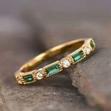 Anillo Retro de Oro con Zirconia Verde