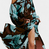 Monte Vestido Largo con Aberturas en Mangas y Estampado Abstracto