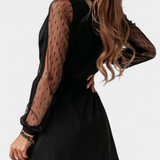 Calandra Vestido Mini Elegante con Escote Sofisticado y Silueta Favorecedora