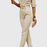 Vivienne Mono con Elegancia Sin Esfuerzo