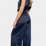 Francis Mono Sin Espalda de Corte Fluido