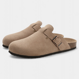Aubree Zuecos Unisex de Gamuza con Hebilla Ajustable