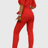 Vivienne Mono con Elegancia Sin Esfuerzo