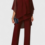 Kitty Conjunto de Dos Piezas con Hombros Descubiertos y Silueta Fluida